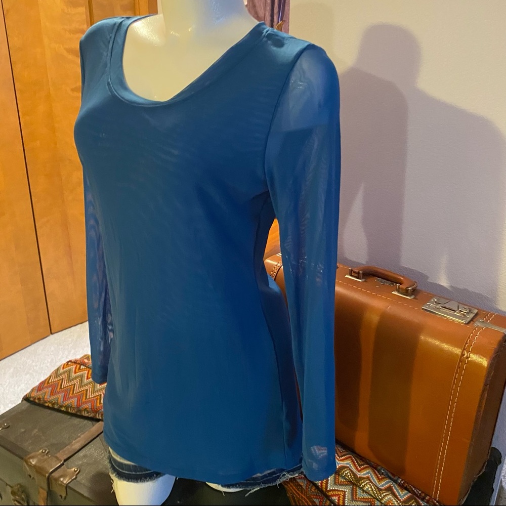 Boo Radley lovely layering tee/ blouse!